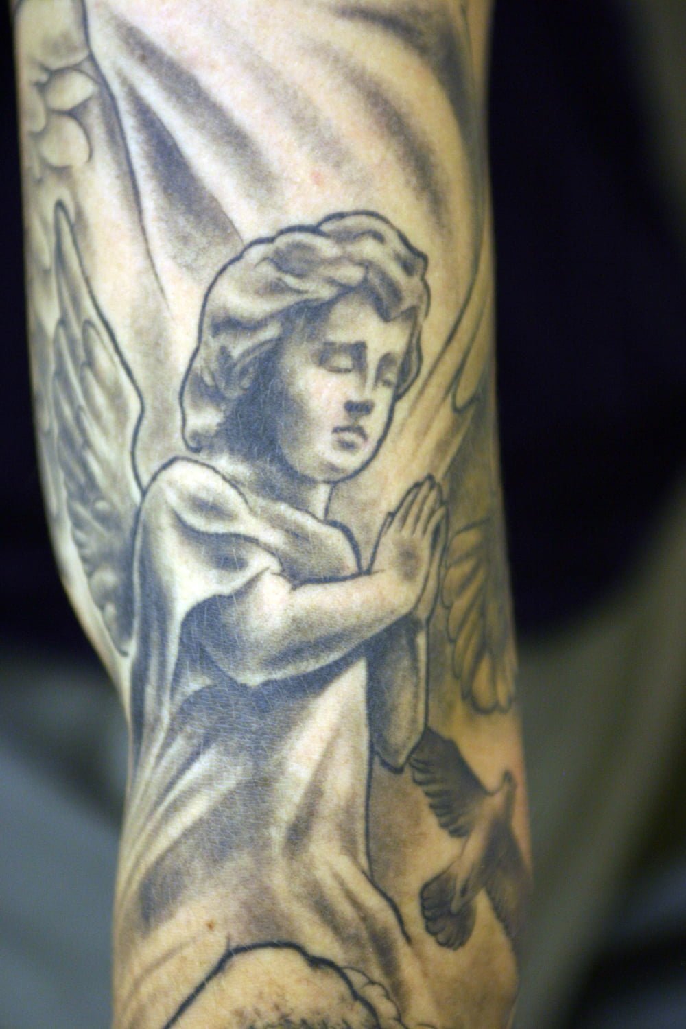angel-tattoos-women