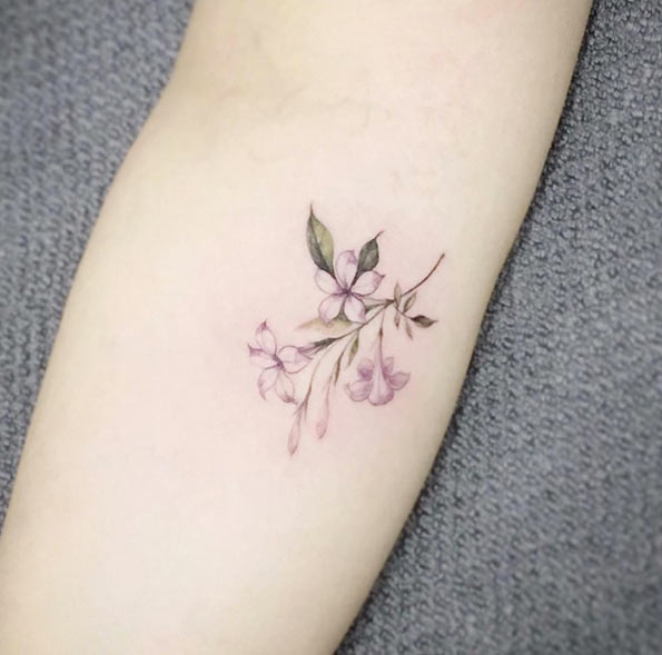 small tattoo designs for women's arms
