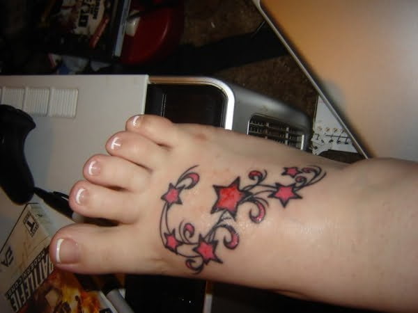 womens-hand-tattoos
